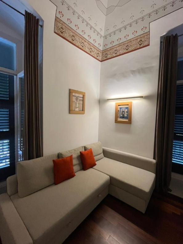 Visconti 89-Duplex Suite Бари Экстерьер фото